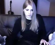 blacklimoon is shemale. 27-year-old webcam sex model. Speaks français, english, germain.