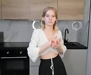 free live sex with shy 18-year-old webcam girl - lizbethberner