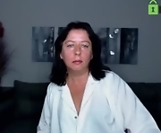 julia_dean - webcam sex girl sexy  44-years-old