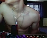 free webcam sex with  23-year-old cam boy with muscular body and big cock
