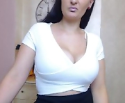 Brianna-Joy - webcam sex girl  brunette 23-years-old