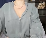 gigihadd - webcam sex girl   -years-old