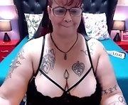 laura_riley - webcam sex girl   43-years-old