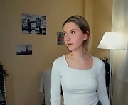 petraemans - webcam sex girl shy  18-years-old
