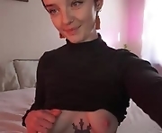_freckles - webcam sex girl sexy  -years-old
