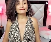 _luna__sweet_ is sweet latino webcam girl. 44-year-old. Speaks english