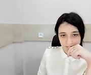 ginablum - webcam sex girl   21-years-old