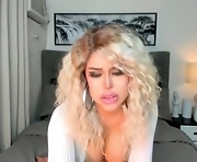 free live sex with  22-year-old cam  shemale superhotbunny