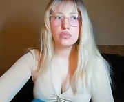 amara_maple - webcam sex girl   23-years-old
