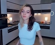 deliaderrick is cute webcam girl. 18-year-old. Speaks english