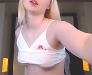 hornylland - webcam sex girl horny  18-years-old
