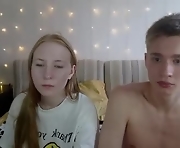 lessyxjhony - webcam sex couple   19-years-old