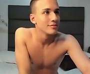 leo_delvey is latino webcam boy. 18-year-old with big cock. Speaks español