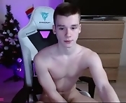 free webcam sex with  21-year-old cam boy with muscular body and big cock