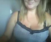montanakisses - webcam sex girl   30-years-old